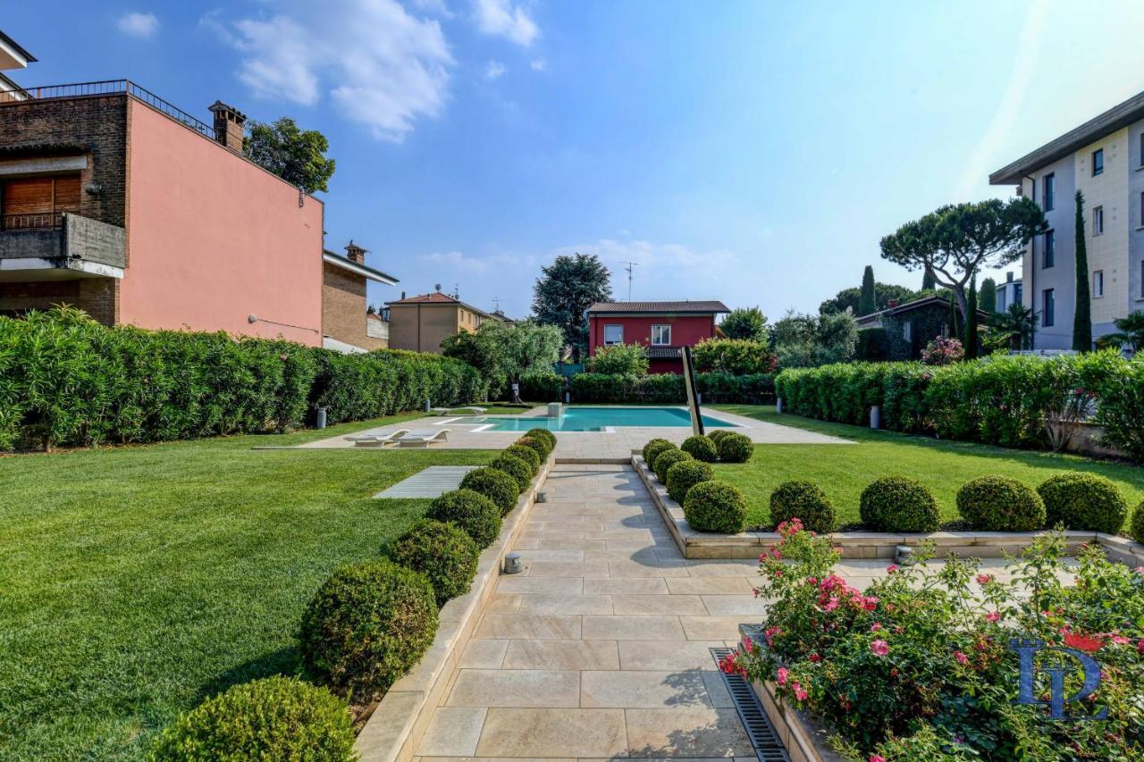 Desenzanoloft Official Partner Marriott Homes & Villas - Oscar Luxury Suite Desenzano del Garda Exterior foto