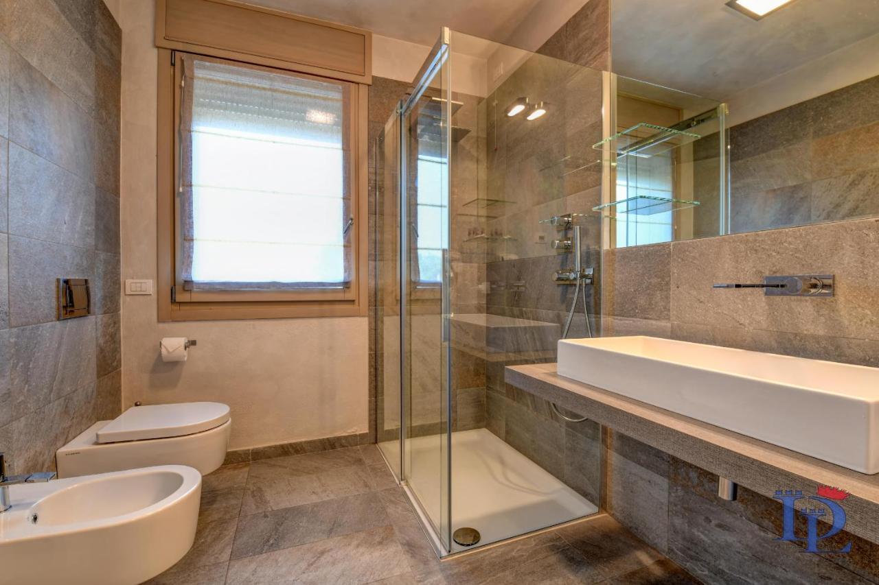 Desenzanoloft Official Partner Marriott Homes & Villas - Oscar Luxury Suite Desenzano del Garda Exterior foto